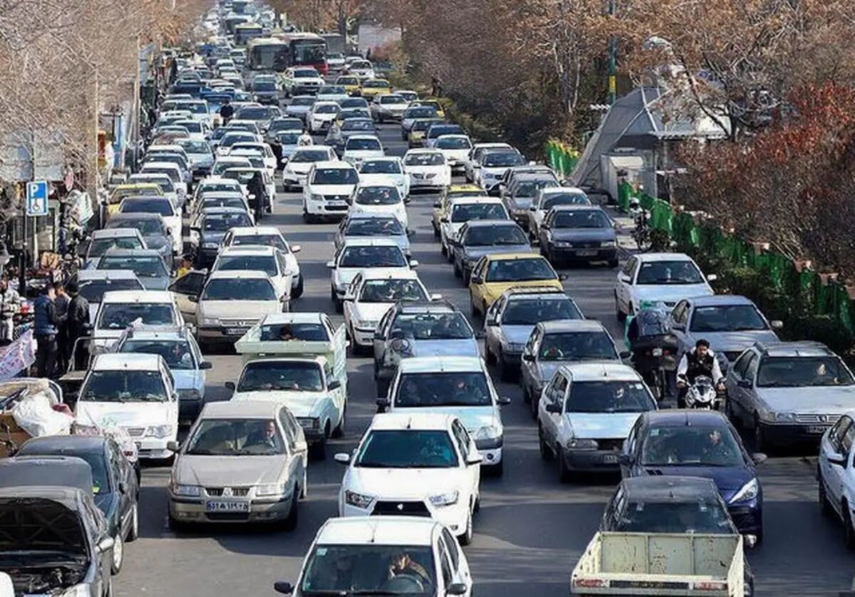 بارش برف و ترافیک سنگین در جاده های شمالی کشور