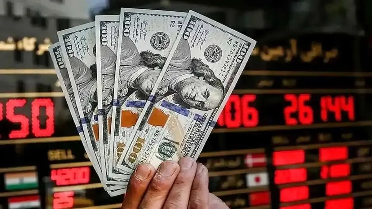 دلار ۱۰۴ هزار تومان را در بازار آزاد پشت سر گذاشت