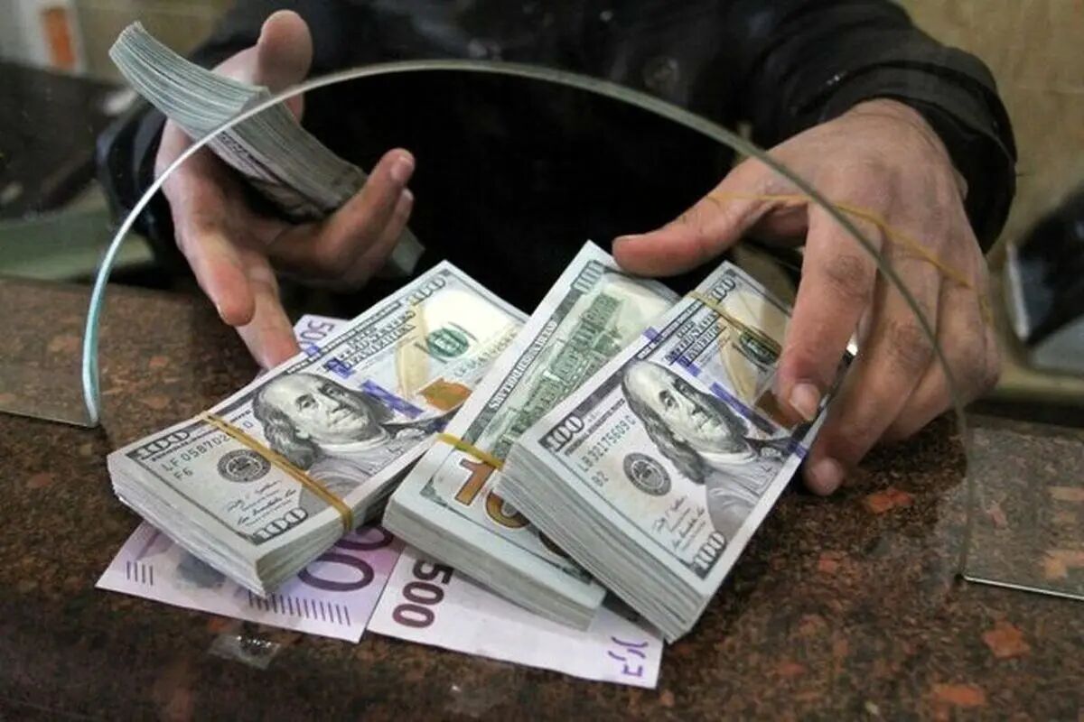 پیش بینی قیمت دلار فردا ۲۶ فروردین ۱۴۰۴
