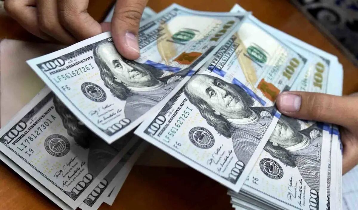 آخرین قیمت دلار صعودی؛ دلار در بازار آزاد