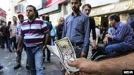پیش بینی قیمت دلار ۱۲ خرداد ۱۴۰۴؛ دلار در میانه‌ تحولات سیاسی آرام ماند