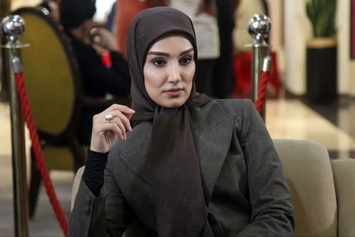 نگاهی به عمل‌های زیبایی زهرا نادری‌فر، هوژان سریال ناریا از زبان خودش