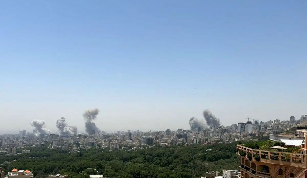 دقایقی پیش صدای چند انفجار در تهران شنیده شد
