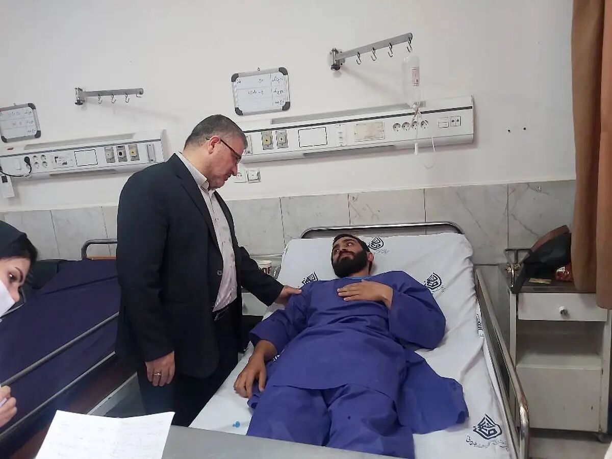 رئیس سازمان پزشکی قانونی کشور از مجروحین اقدام تروریستی رژیم صهیونیستی در زندان اوین عیادت کرد