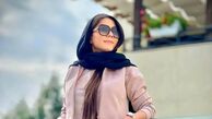 آزاده زارعی ستاره آوای باران در کنار خانواده‌اش