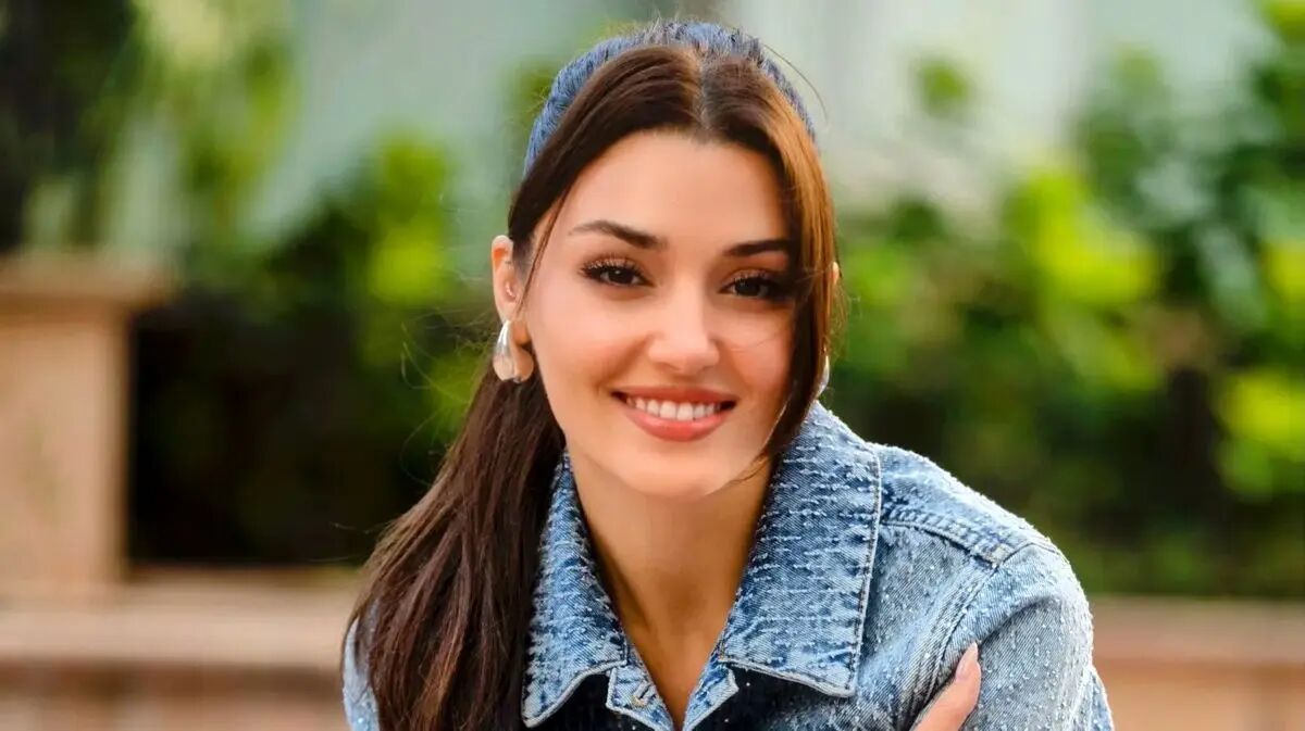 سلفی زیبا و متفاوت هانده ارچل در حمام سنتی + عکس