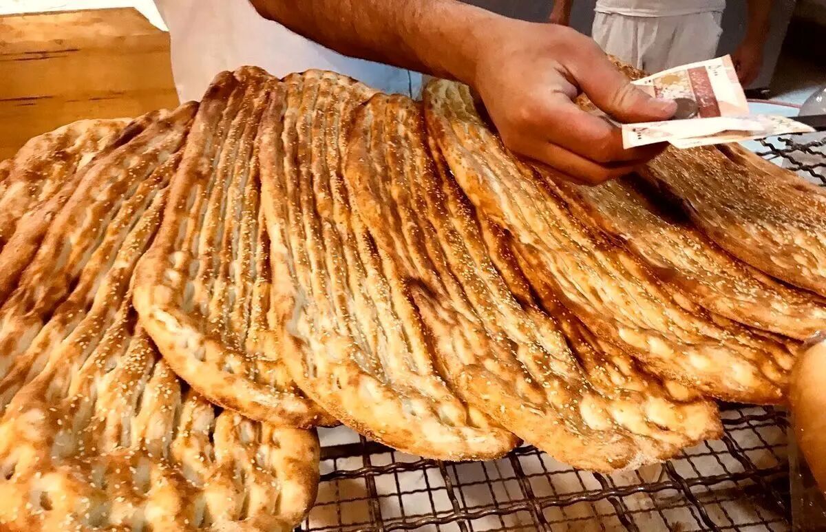 نان گران میشود