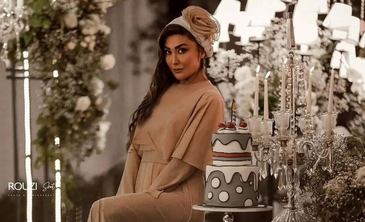 عکس‌های مریم معصومی در دکوراسیونی خلاقانه و پرانرژی