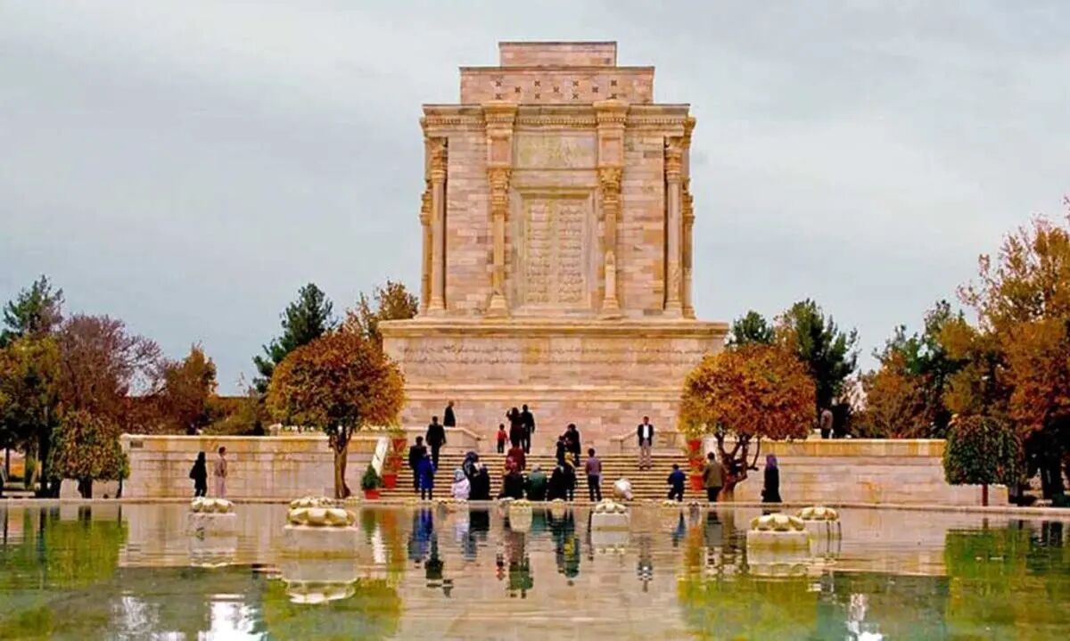 آرامگاه فردوسی در سال ۱۳13