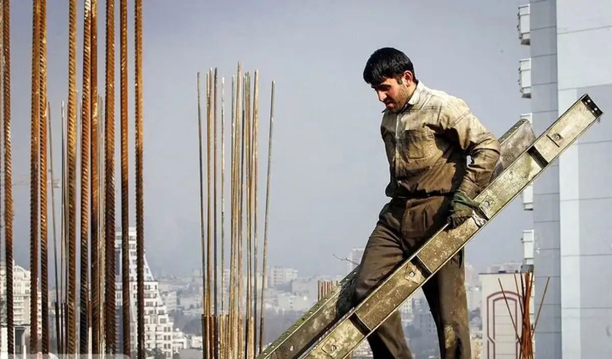 ۶۰ درصد کارگران حداقل مزد می‌گیرند