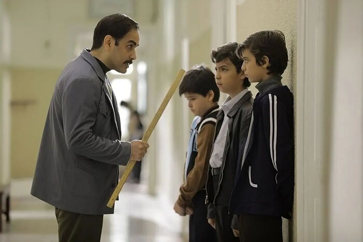 ماجرای تنبیه بدنی یک دانش‌آموز در رباط کریم