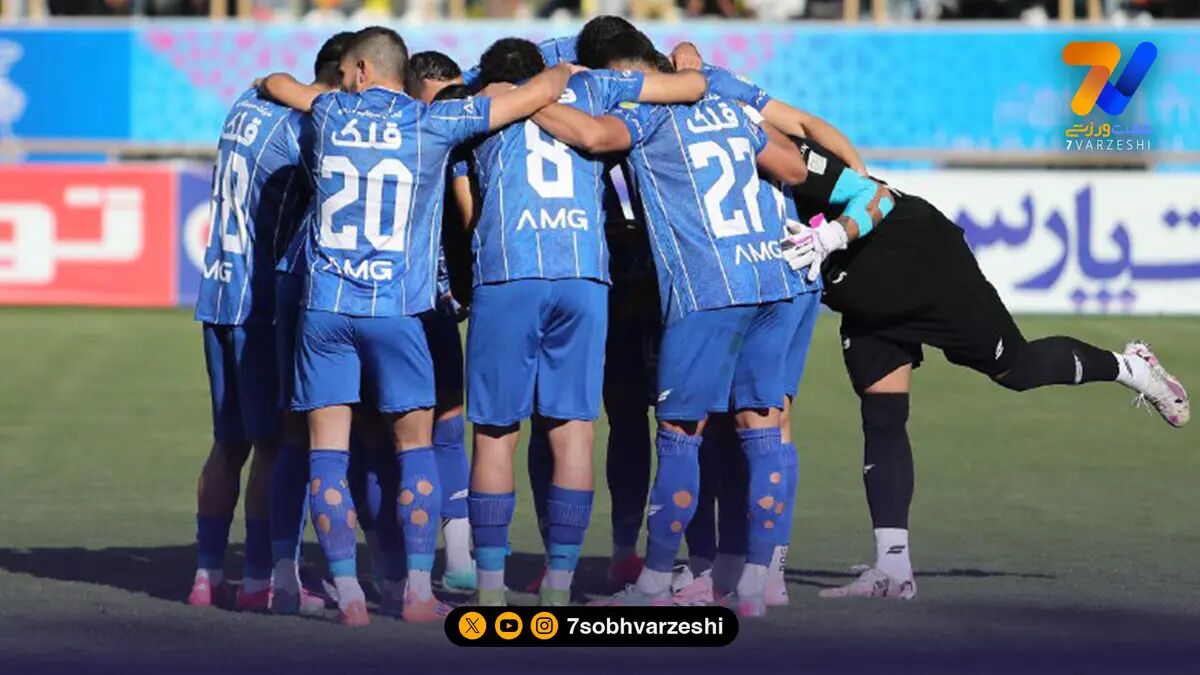 فجرسپاسی شیراز صفر – استقلال 3؛ پیروز، قربانیِ پنالتی، استقلال صدرنشین تازه لیگ برتر