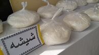500 کیلوگرم موادمخدر شیشه در قلعه‌گنج کرمان کشف شد / آتش‌سوزی خودروی حامل موادمخدر و فرار قاچاقچیان