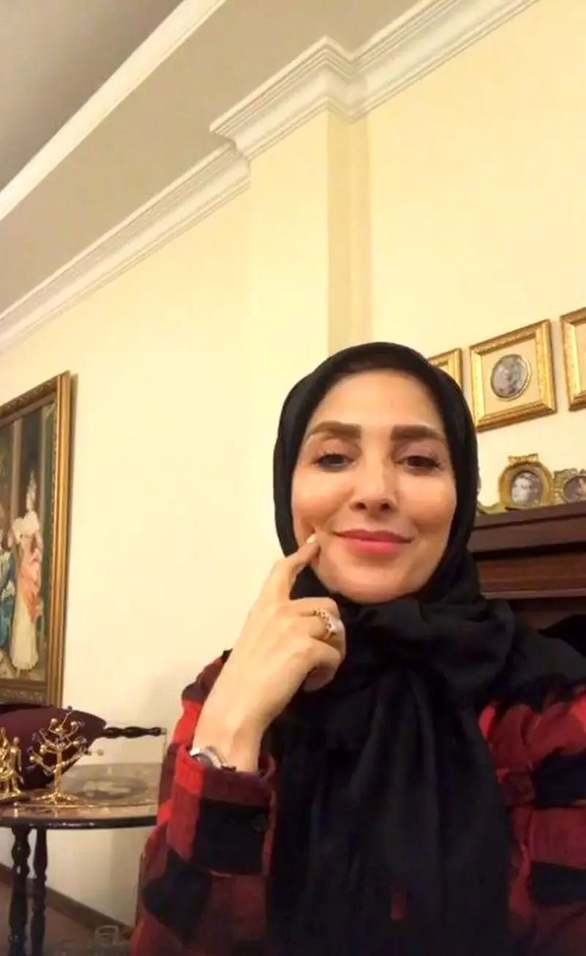 دکوراسیون عهد عتیقه و نفیس خانه لوکس ژیلا صادقی مجری خط قرمز /انگار موزه است