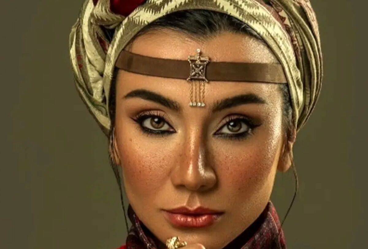 نگاهی به استایل «دهه شصتی» خاطره حاتمی در کنسرت محسن ابراهیم‌زاده