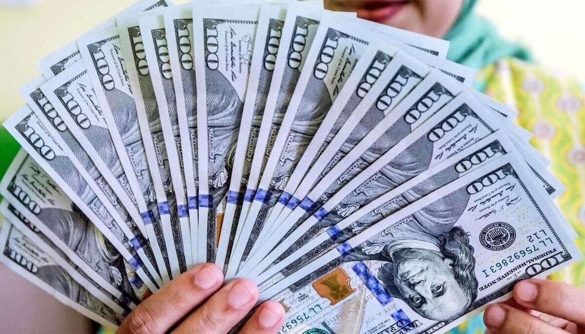 پیش‌بینی قیمت دلار امروز پنجشنبه ۳۰ بهمن ۱۴۰۴