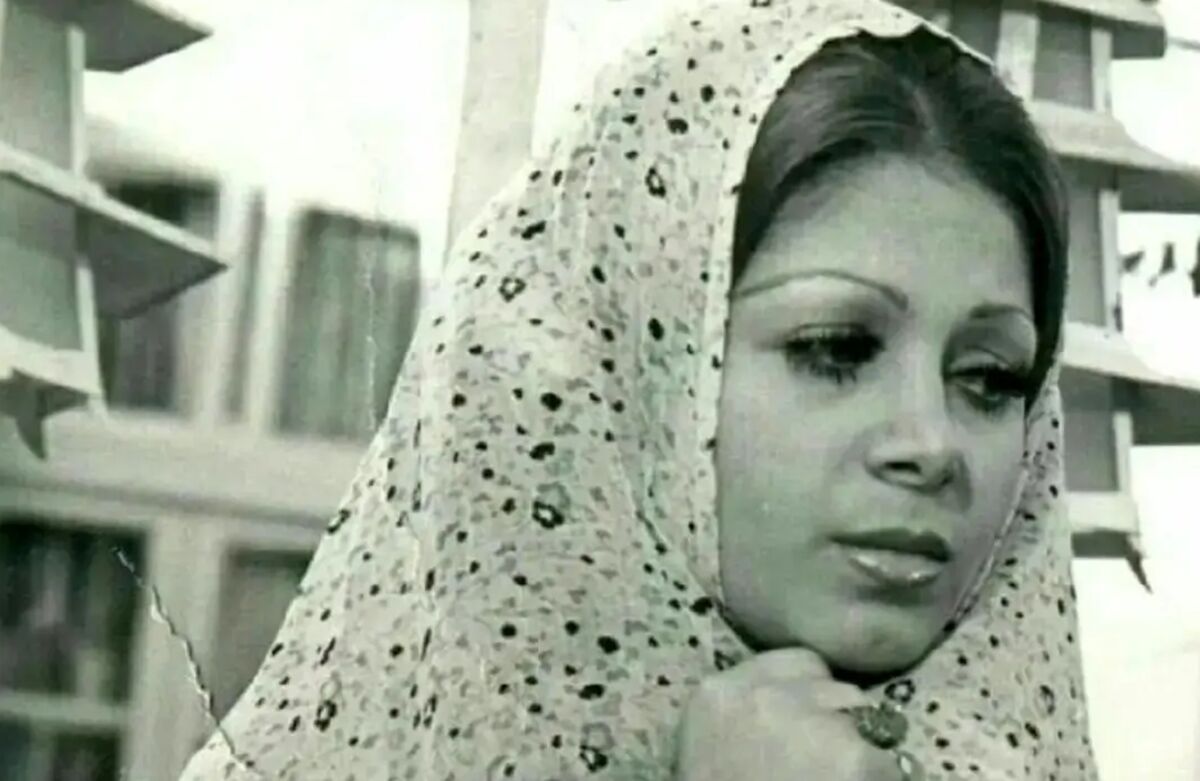 عکس| سفر در زمان؛ «شورانگیز طباطبایی و پسرش» در مراسم تشییع داود رشیدی؛ سال 95