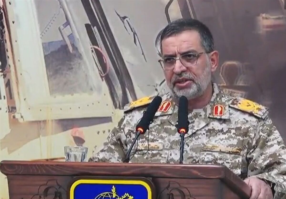 ناو آبراهام لینکلن متواری شد