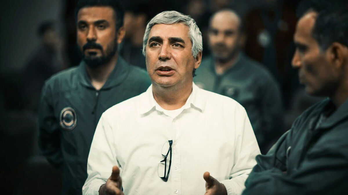 ابراهیم حاتمی کیا: آقا سید مجتبی با صدای رسا این بیعت را فریاد می‌زنم