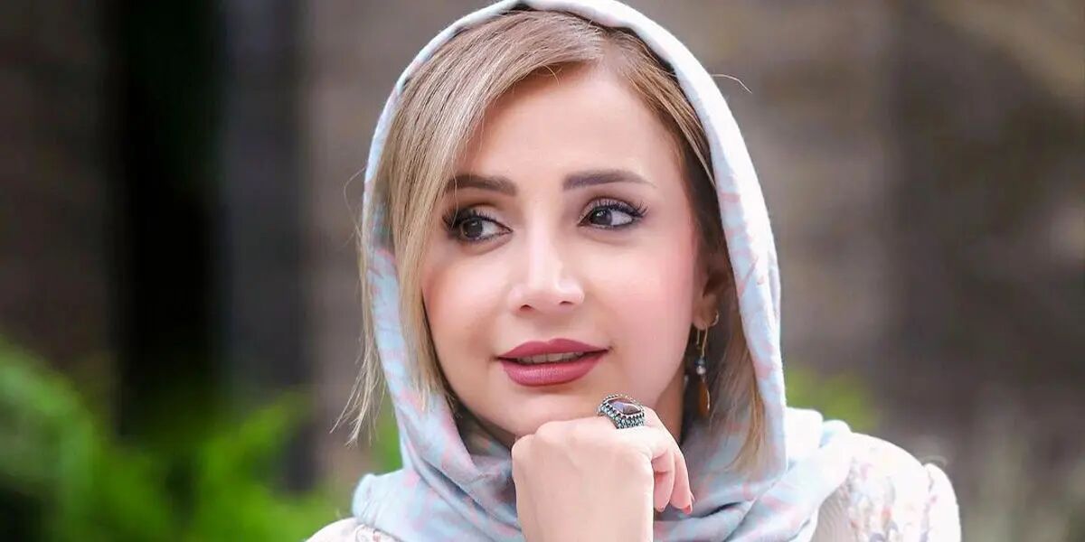 سفر در زمان | شبنم قلی خانی و برادرش در کودکی در حال درست کردن کیک