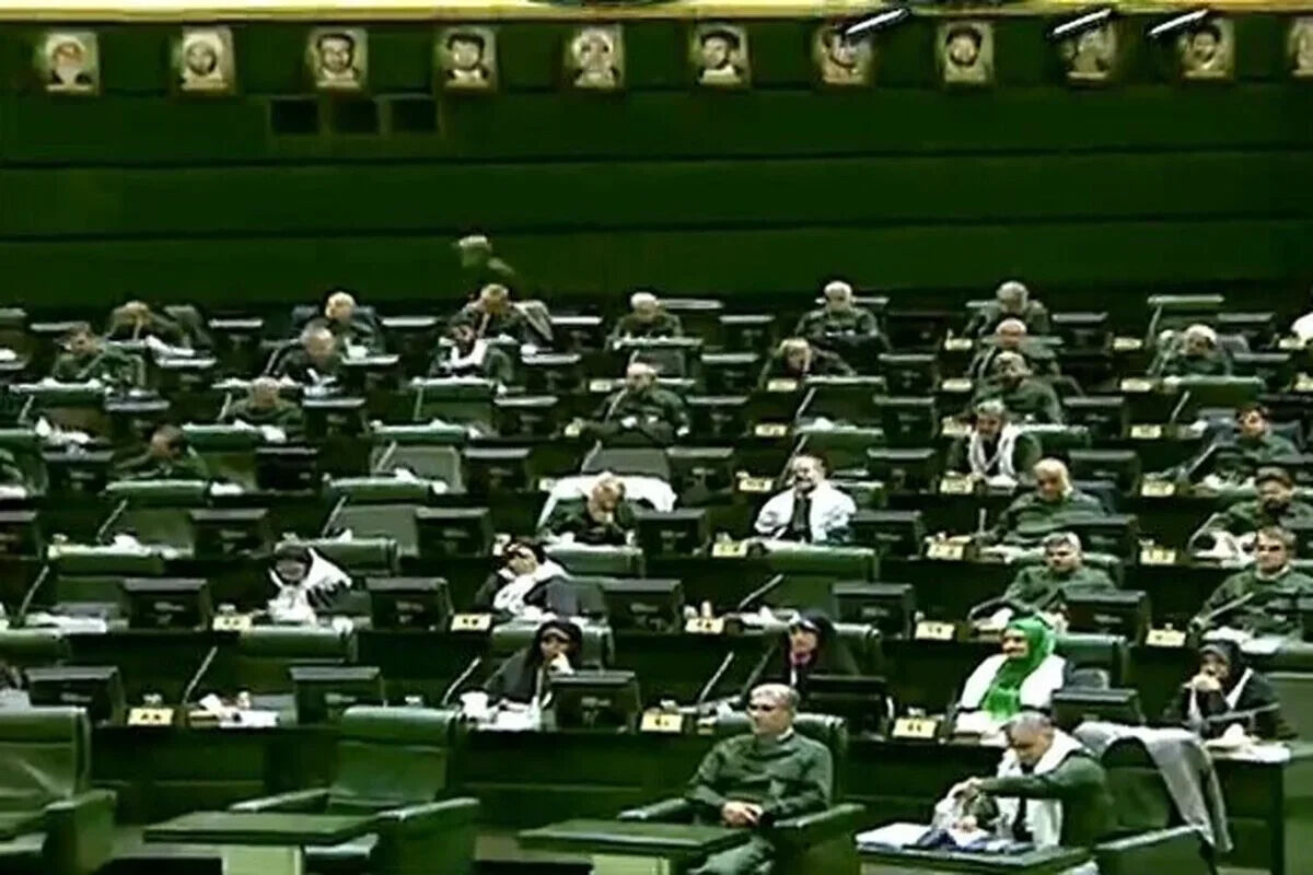 خروج از NPT در دستور کار مجلس/ دست هر متجاوزی را کوتاه می‌کنیم