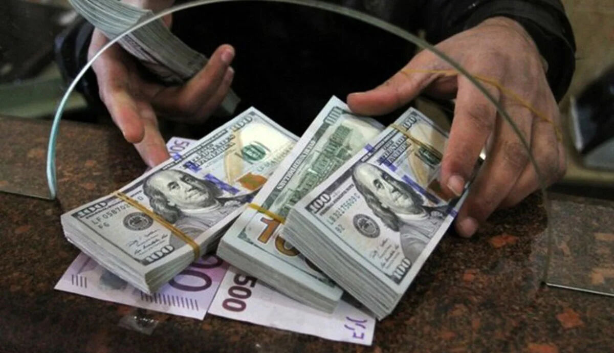 پیش بینی قیمت دلار امروز شنبه 29 فروردین 1405/ نوسان 40 هزار تومانی در انتظار دلار