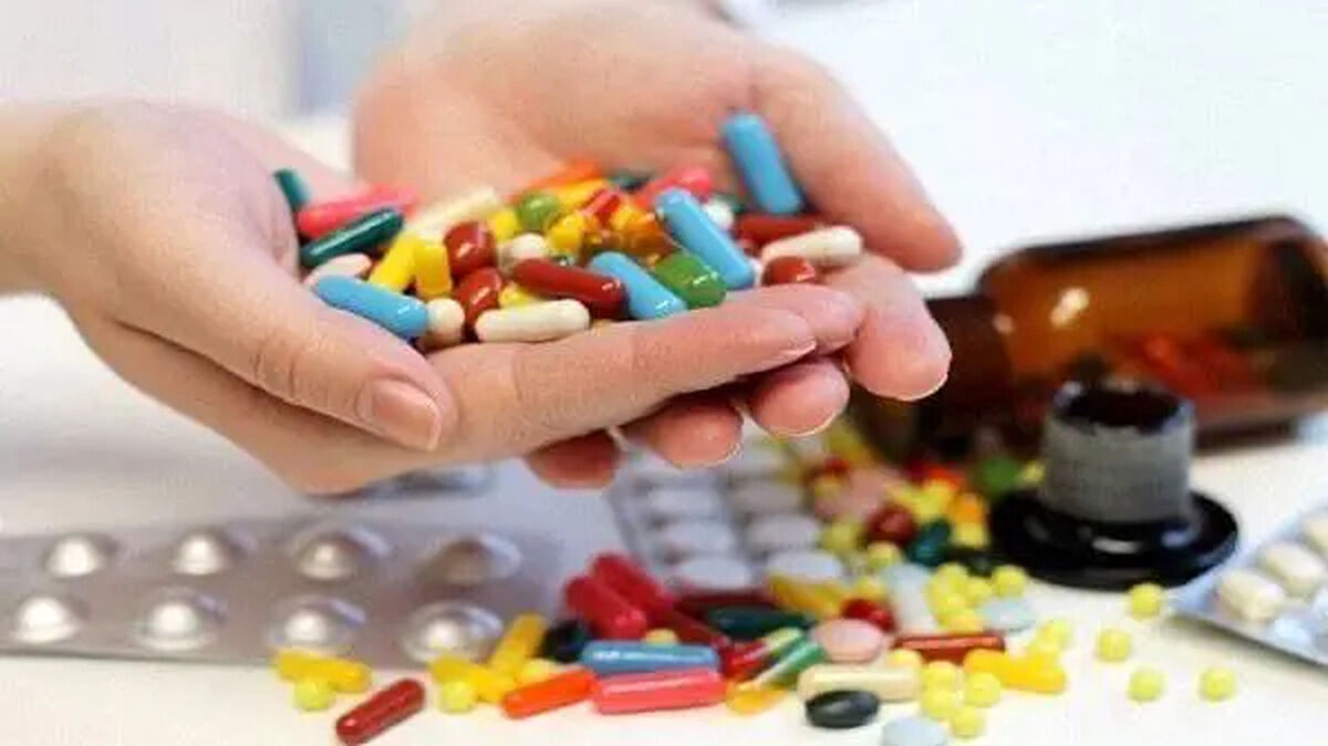 زنگ خطر در داروخانه ها/ کمبود و گرانی دارو در راه است