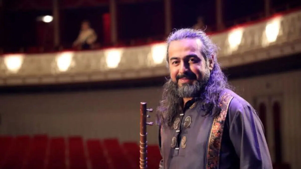 پرواز همای خواننده تیم ملی در جام جهانی شد