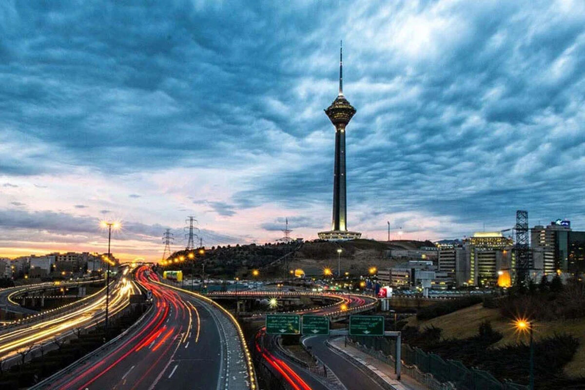 کدام خیابان معروف تهران به نام شهید خامنه‌ای تغییر می‌کند؟
