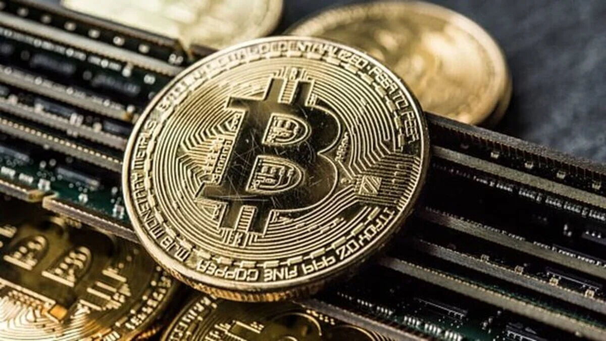 قیمت جدید بیت‌کوین و اتریوم امروز چهارشنبه ۳۰ اردیبهشت ۱۴۰۵ اعلام شد