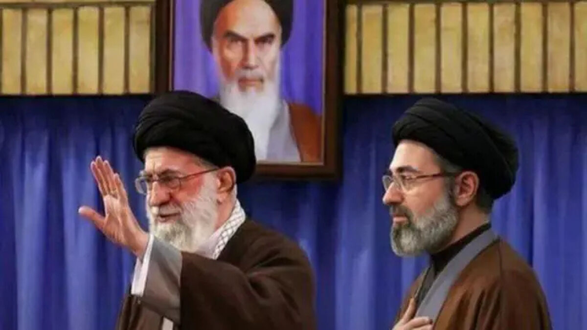 قاب خانوادگی آیت الله مجتبی خامنه ای همراه 3 برادر و 2 خواهرش / عکس هایی از کودکی تا امروز!