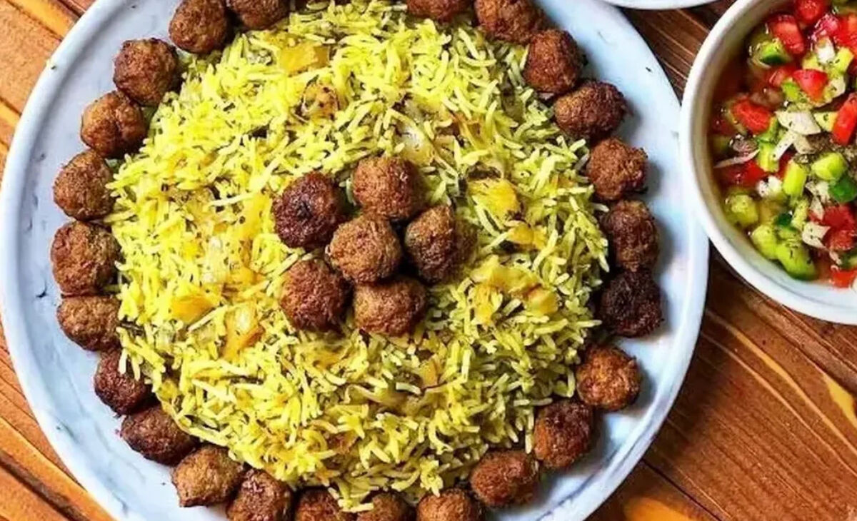 طرز تهیه کلم پلوی خوشمزه و اصیل + مواد لازم و نکات مهم