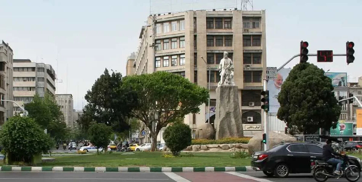 عکس| سفر در زمان؛ خیابان فردوسی بالاتر از منوچهری؛ سال ۱۳۴۷