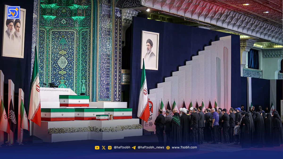 جهان در صف وداع تاریخی
