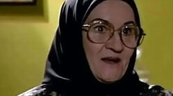 سفر در زمان; استایل ملکه رنجبر در 79 سالگی