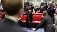 تمرکز بر جریان سفارشات؛ چرا رفتار بازار مهم‌تر از سطوح قیمتی است