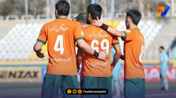 سراج: اگر حق با مس است، بیاید ما را شکست دهد