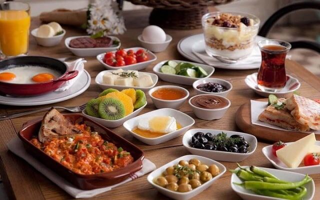 برای صبحانه چه بخوریم؟ این ایده های خوشمزه و جذاب را امتحان کنید